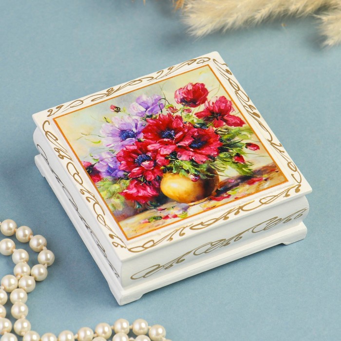 Шкатулка «Букет цветов в вазе», белая, 10×10 см, лаковая миниатюра
