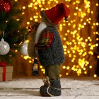 Дед Мороз "В клетчатой шубке, с фонариком и мешком" 30 см - фото 3817959