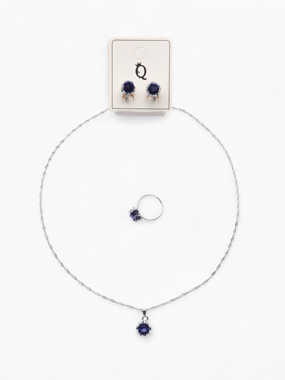 Гарнитур 3 предмета: серьги, кулон, кольцо безразмерное «Эдель» цветы, цвет синий в серебре, 50 см