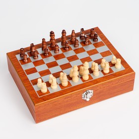 Набор 6 в 1: фляжка 8 oz, рюмка, воронка, кубики 5 шт, карты, шахматы, 18 х 24 см