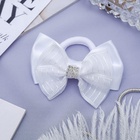 Бант для волос на резинке «Школьница», полосы стразы, 6.5 см, белый - Фото 3