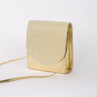 Сумка женская, отдел на магните, длинный ремень, цвет золотой