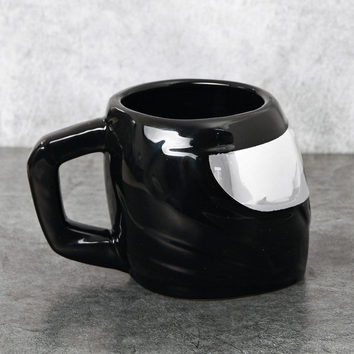 Кружка керамическая «Шлем», чёрная, 600 мл , цвет чёрный - фото 1884864066
