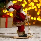 Дед Мороз "На лыжах" в бордовом костюме, 17 см - Фото 4