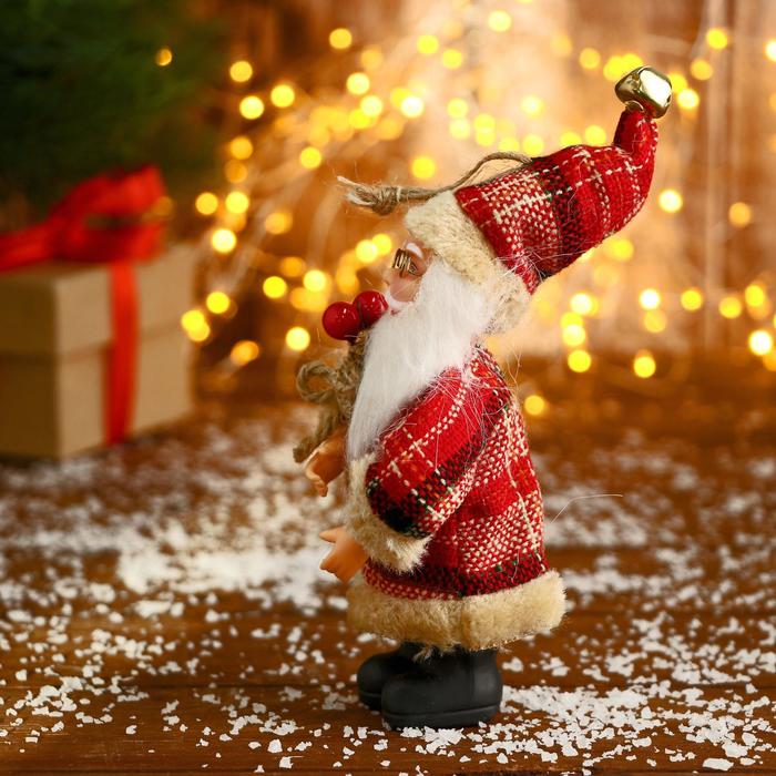 Дед Мороз "В красной клетчатой шубке с мешком" 14 см - фото 1908397007