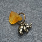 Брелок-талисман "Слон", натуральный янтарь - фото 320793269