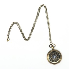 Часы карманные 'Бонжур', кварцевые, d циферблата-4 см, 5.5 х 4.5 см