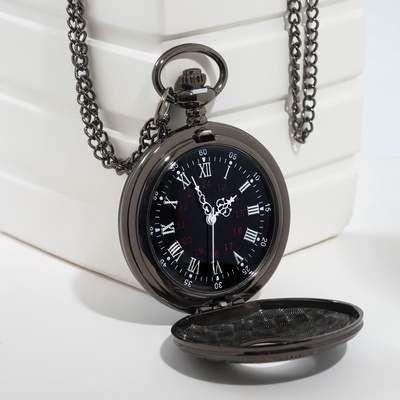 Часы карманные «Бонжур», кварцевые, циферблат d=4 см, 5.5×4.5 см, цепочка 80 см