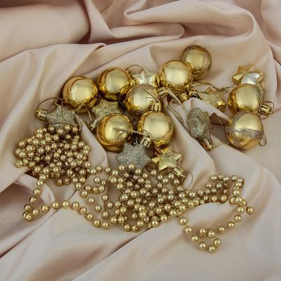 Ёлочные игрушки «Звёздная ночь», новогодние, набор 18 шт. (9 шаров, 8 звёзд, бусы), золотистый