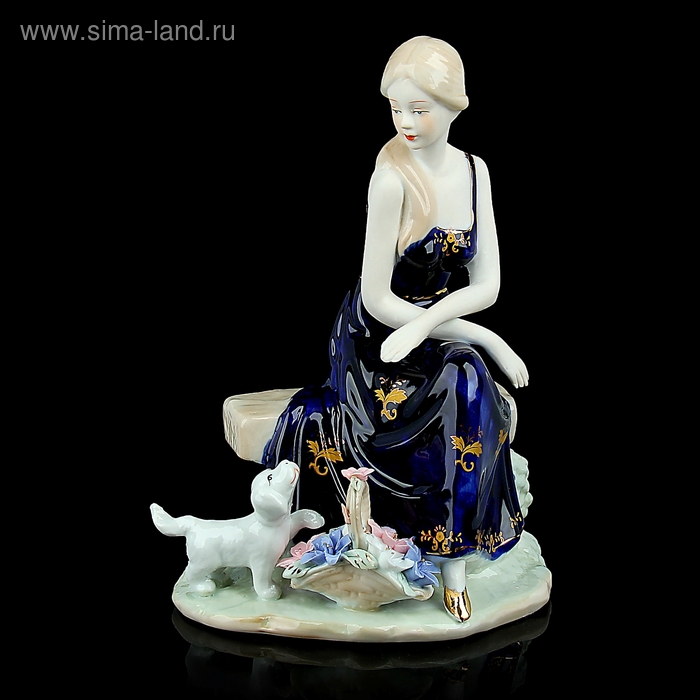 Сувенир керамика "Девушка с собачкой" 18х27х13 см - Фото 1