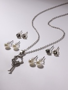 Гарнитур 5 предметов: 4 пары пусет, кулон «Гимнастка», цвет белый в серебре, 40 см 3488231