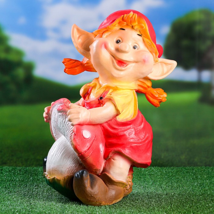 Садовая фигура "Гном девочка на мухоморе" 27х28х39см - Фото 1