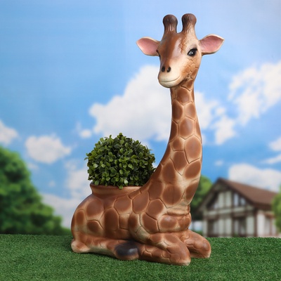 Фигурное кашпо "Жираф" 24х45х63см