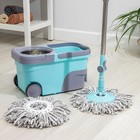 Набор для уборки: ведро на колёсиках с металлической центрифугой 14 л, швабра, запасная насадка из микрофибры, цвет МИКС - Фото 1