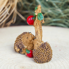 Сувенир полистоун "Ёжики у яблони" 6,7х6х3 см - Фото 4