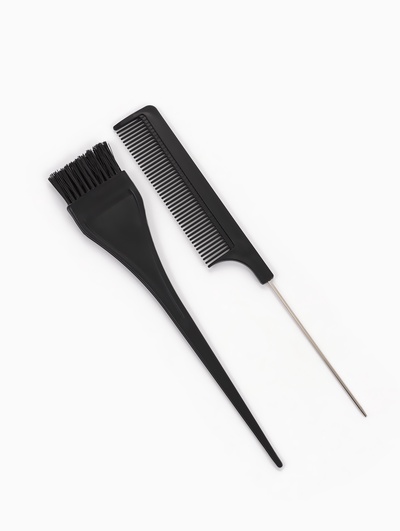 Набор для окрашивания, 2 предмета, кисть и расчёска, чёрный