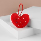 Игольница с петлёй «Сердце», 8,5 × 6,5 × 3,5 см, цвет красный - Фото 2