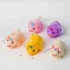 Мягкая игрушка-присоска "Свинка", цветочек на голове, цвета МИКС - Фото 3