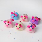 Мягкая игрушка-подвеска "Хрюша с цветком на голове", цвета МИКС - Фото 3