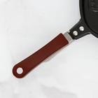 Сковорода «Сердце», d=17 см, пластиковая ручка, антипригарное покрытие, цвет чёрный - Фото 4