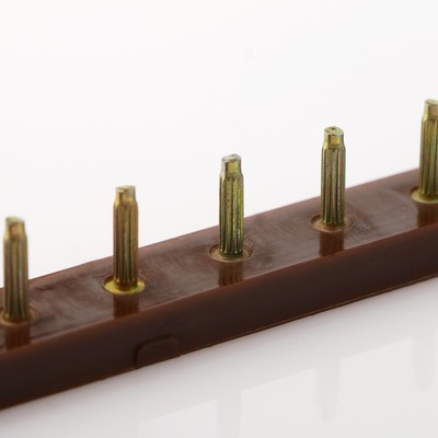 Полоса полиуретановая со штырём BASF, толщина 3 мм, 10 пар, коричневая