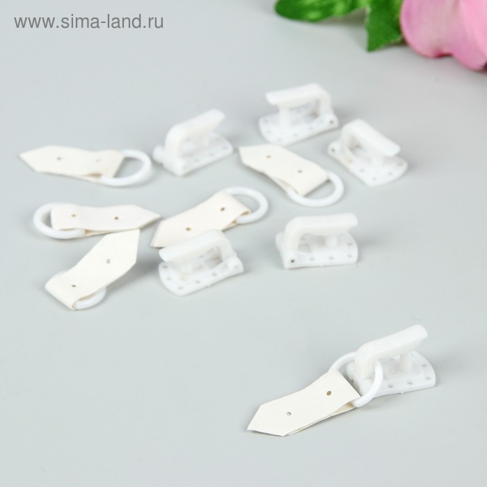 Крючки пластиковые для верхней одежды, 5 × 1,5 см, 6 шт, цвет белый
