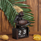 Сувенир дерево календарь "Абориген сидит с барабаном" 19х11х5,5 см - фото 8716689