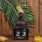 Сувенир дерево календарь "Абориген сидит с барабаном" 19х11х5,5 см - Фото 3