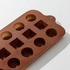 Форма для шоколада Доляна «Кружочки, квадратики», силикон, 21,5×10,4×1,5 см, 15 ячеек, цвет коричневый - Фото 5