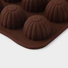 Форма для шоколада Доляна «Ассорти», силикон, 21,5×10,4×1,5 см, 15 ячеек, цвет коричневый - Фото 4
