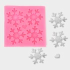 Молд силиконовый «Четыре снежинки», 8,5×8.5 см, цвет розовый - Фото 1