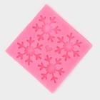Молд силиконовый «Четыре снежинки», 8,5×8.5 см, цвет розовый - Фото 2