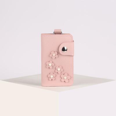 Ключница, 2 отдела, 7 карабинов, на кнопке, цвет пудра