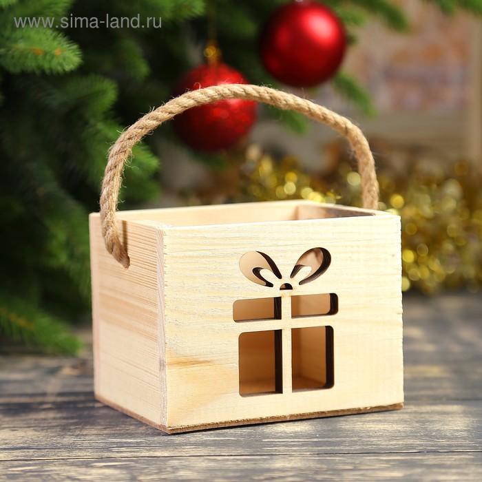 Кашпо деревянное "Новогодний подарок", ручка- шнур, 12,5х10,5х9,5см - Фото 1