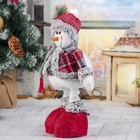 Мягкая игрушка "Снеговик в шубке - длинные ножки" стоит, 17х56 см, бело-красный - Фото 4