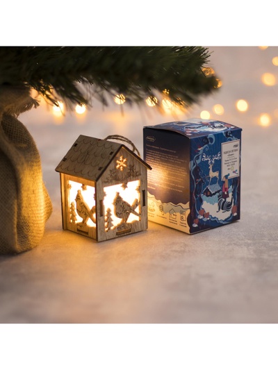 Ёлочная игрушка «Домик с птицей», 8×5×6 см, 1 LED, от батареек, свечение тёплое белое