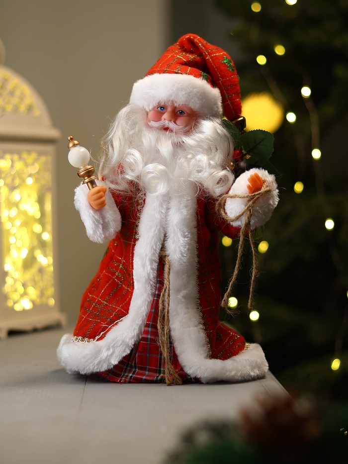 Дед Мороз под ёлку «Зимнее волшебство. С посошком и подарками», двигается, 29 см