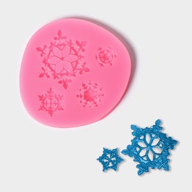 Молд «Четыре снежинки», силикон, 8×8 см, цвет розовый (комплект 3 шт)
