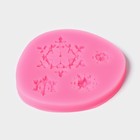 Силиконовый молд «Четыре снежинки», 8×8 см, цвет розовый - Фото 2