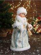 Снегурочка под ёлку «Зимнее волшебство. Белая шубка с посохом» двигается, 40 см - Фото 2