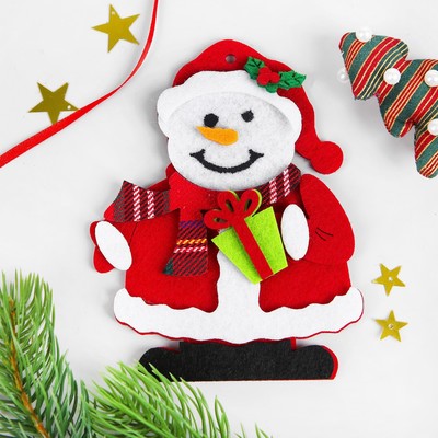 Ёлочная игрушка из фетра «Снеговик с подарком», набор для творчества, своими руками