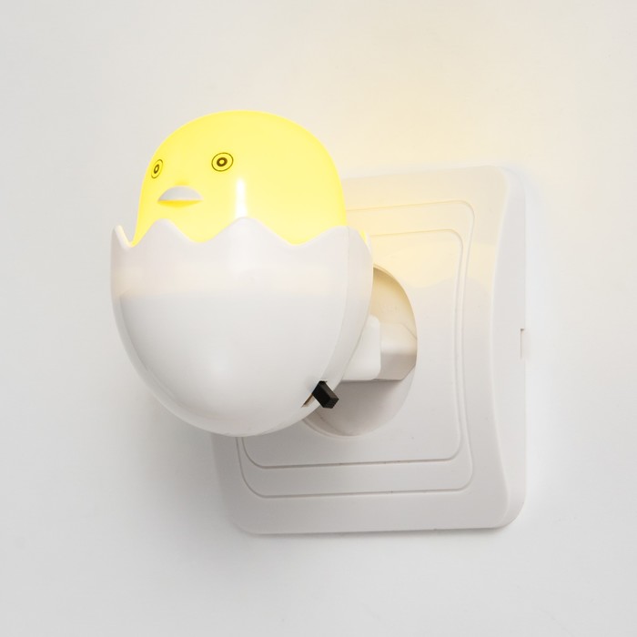 Ночник LED "Цыплёнок в яйце" 6,5х6х6 см RISALUX - фото 1899629808