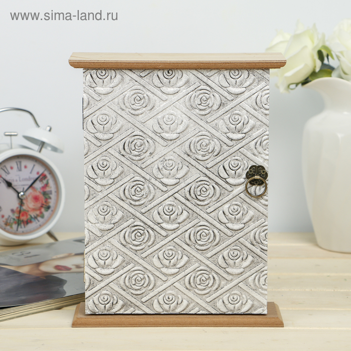 Ключница дерево 6 крючков "Розы. Тиснение" 24,5х19,7х6 см - Фото 1
