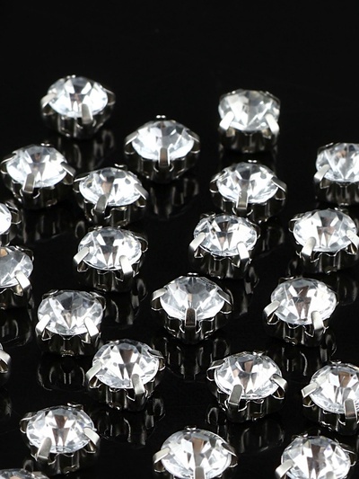 Стразы пришивные «Шатон», круглые, в цапах, d=6 мм, 100 шт., белые