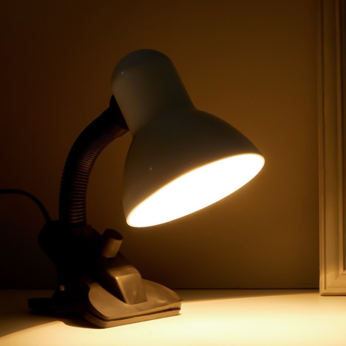 Лампа настольная Е27, с выкл. на зажиме (220В) белая 26х13х11 RISALUX - фото 1906954390