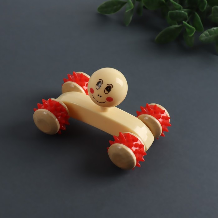 Массажёр «Мордочка», 10 × 6,5 × 6,5 см, деревянный, 4 колеса, цвет МИКС 17435