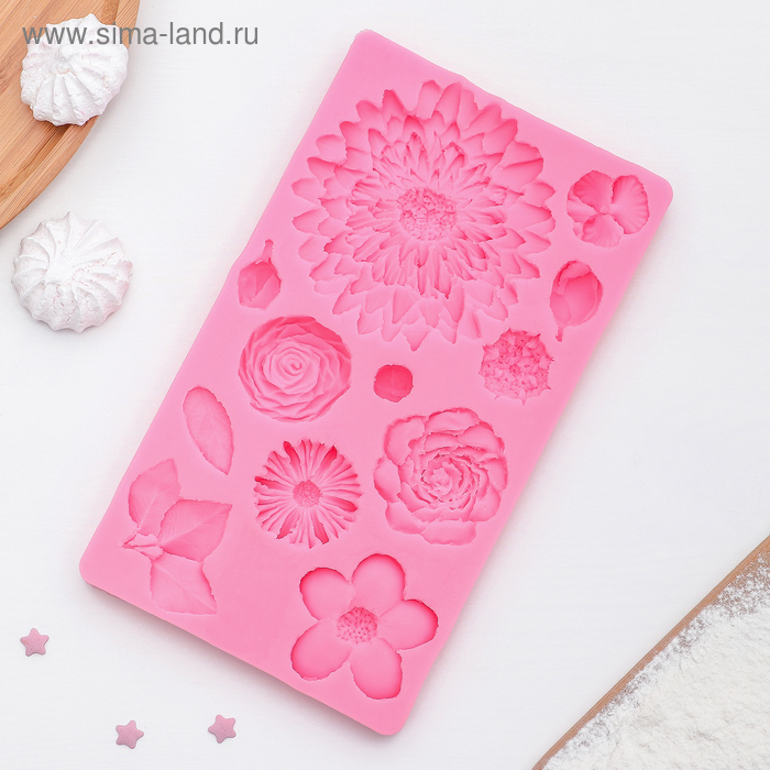 Молд для заливки «Цветы», силикон, 12 ячеек, 25×10 см, розовый