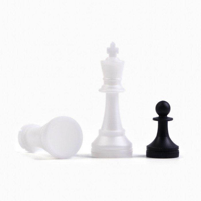Шахматы гроссмейстерские, турнирные 43 х 43 см, фигуры пластик, король 10.5 см, пешка 5 см - фото 1887820462