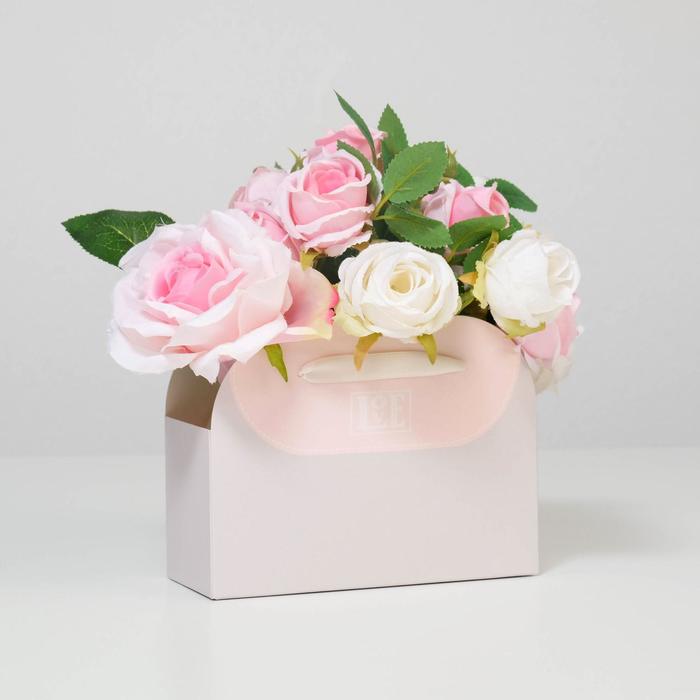 Коробка для цветов складная «Love», 17 × 13 × 7 см