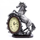 Часы настольные "Лошадь", цвет  серебро, 40х31х15 см - фото 18754736